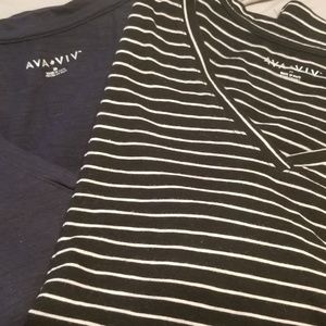 Set of 2 V Neck Tees